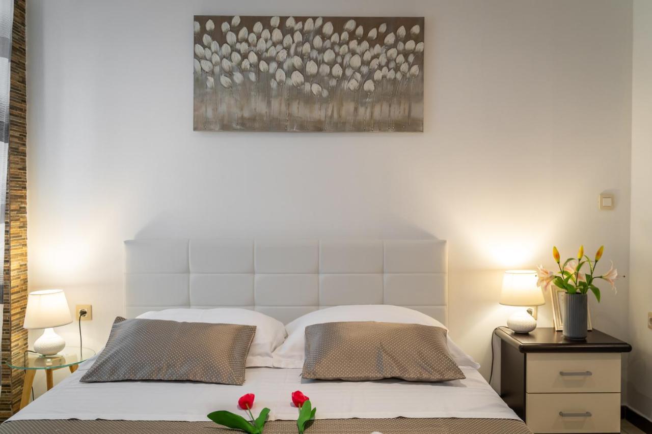 Studio Apartment La Luna Split Exteriör bild